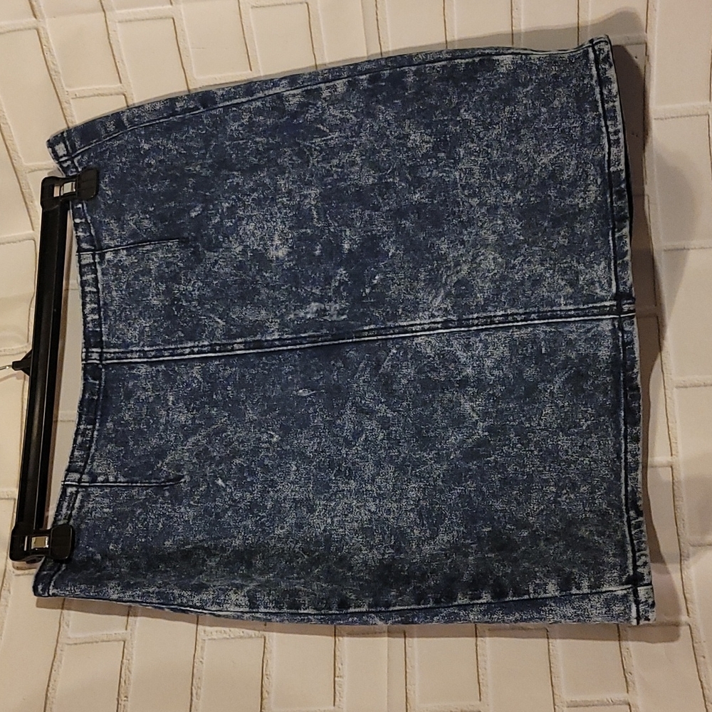 *Jess Acid Washed Skirt.